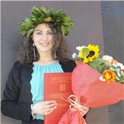 Educatrice professionale con ottime conoscenze in psicologia, filosofia, pedagogia. Esperienza con ragazzi di scuole medie e superiori e bambini